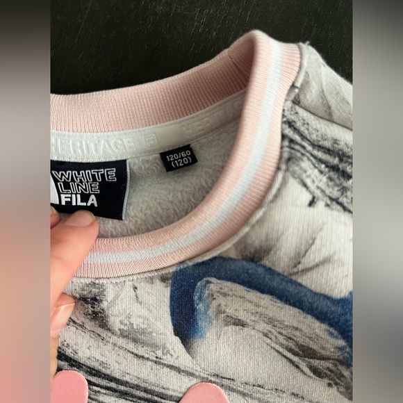Girls Fila White Line Pullover Pink Marble Pattern Size 120/60 - Picture 8 of 8